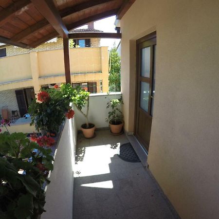 Appartement Apartman Koralj à Pula Extérieur photo