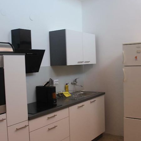 Appartement Apartman Koralj à Pula Extérieur photo