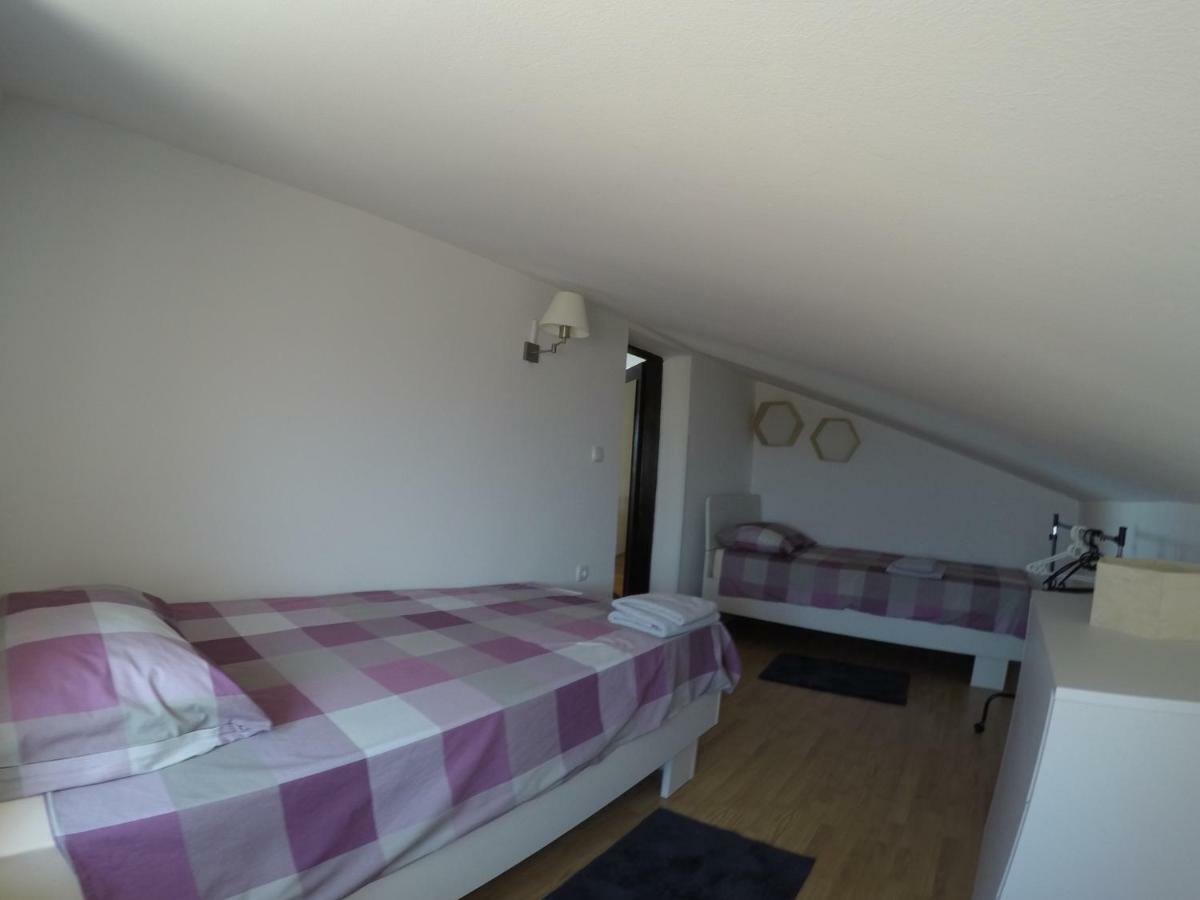 Appartement Apartman Koralj à Pula Extérieur photo